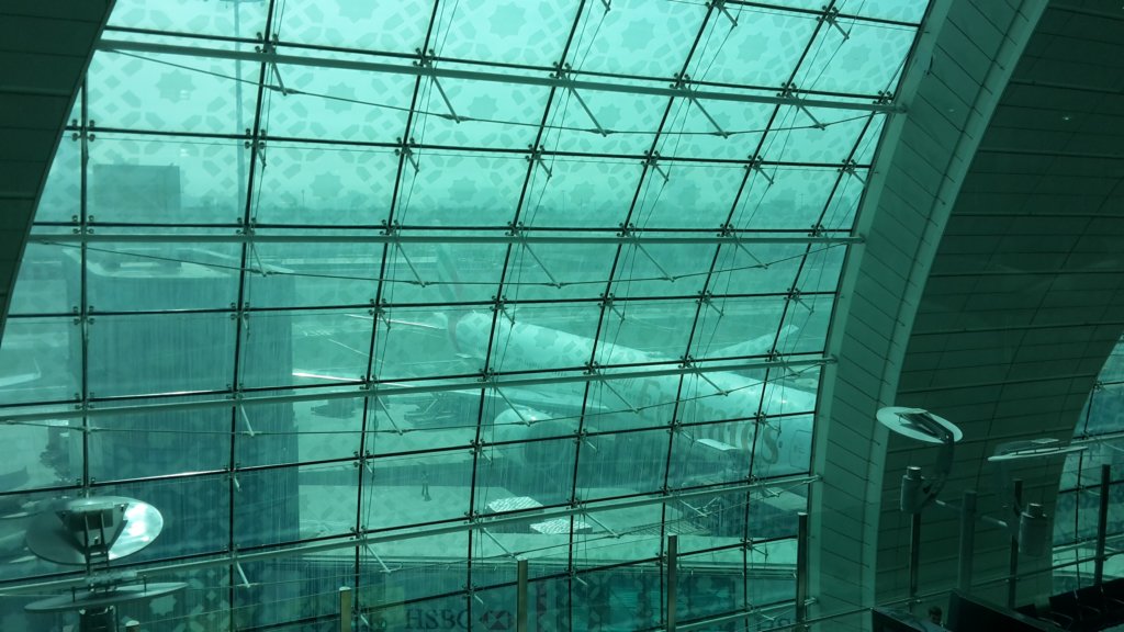 dubaiairport.jpg